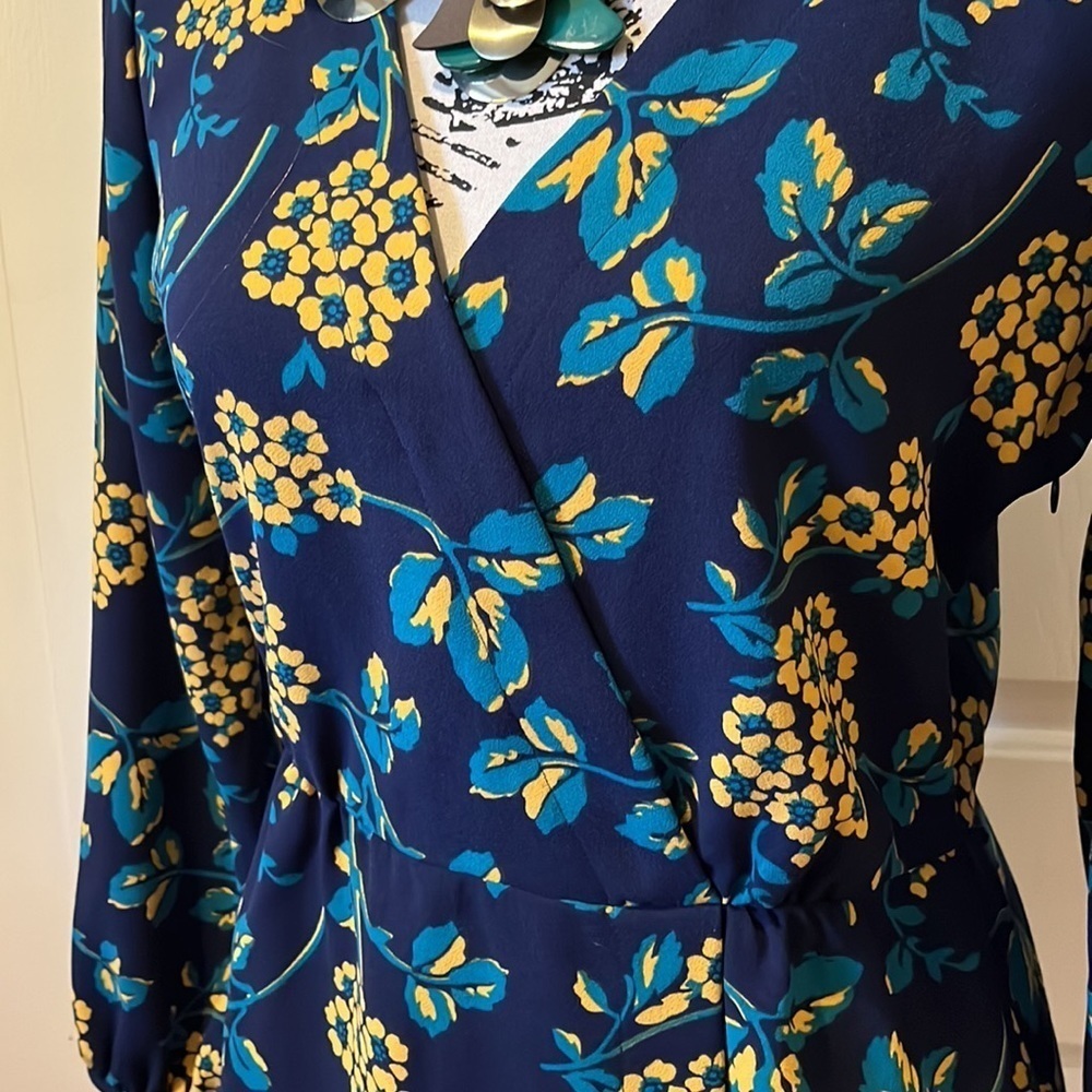 J. Crew Navy floral faux wrap long sleeve blouse Sz Small - Picture 3 of 10